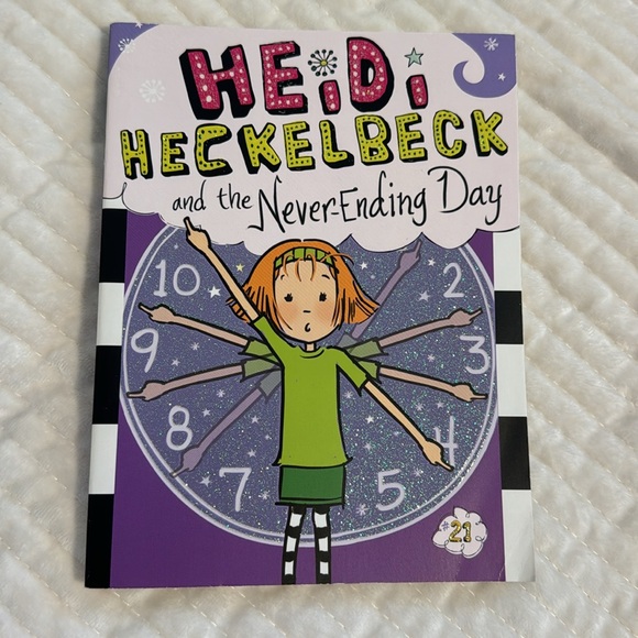 5 Heidi Heckelbeck Books, Books # 6, 8, 16, 19, and 21. Great Condition - Picture 2 of 6
